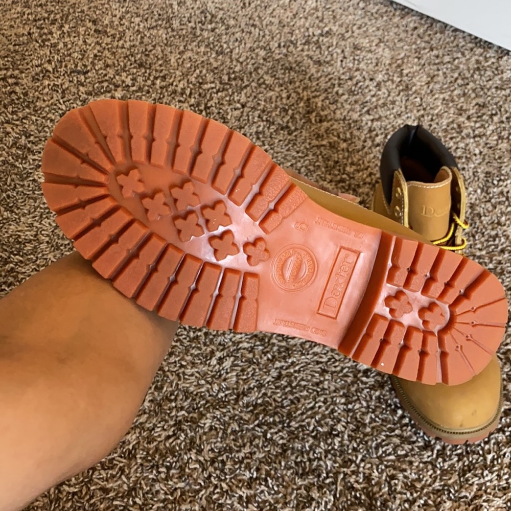 Boots - Picture 4 of 4